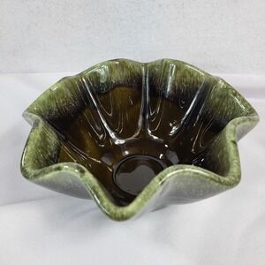 Vintage Hull‎ USA Green Drip Fluted Rim Art Pottery Bowl Planter Dish MCM Decor